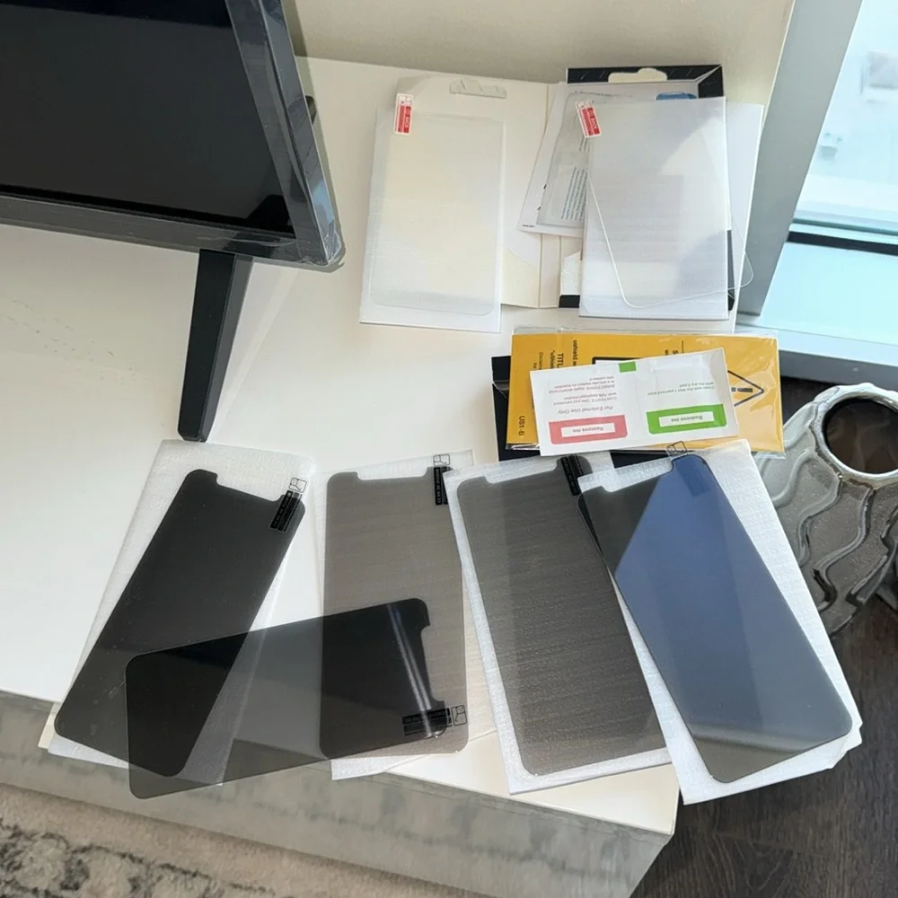 iPhone 11 screen protectors/ privacy protector screen